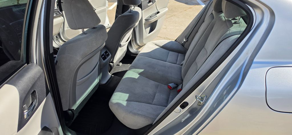 2013 Honda Accord - $9,995