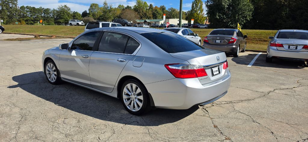 2013 Honda Accord - $9,995