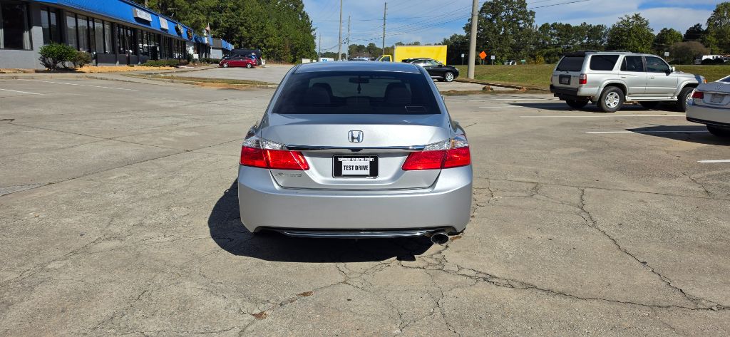 2013 Honda Accord - $9,995