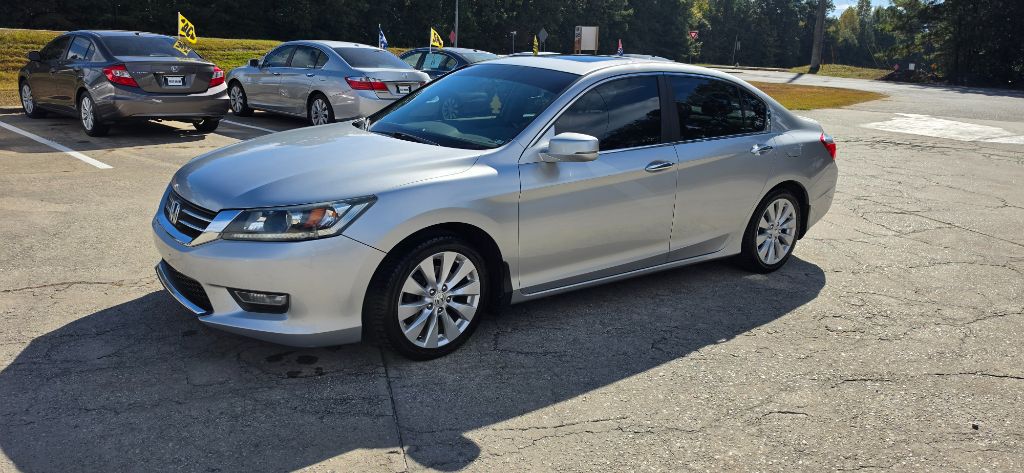 2013 Honda Accord - $9,995