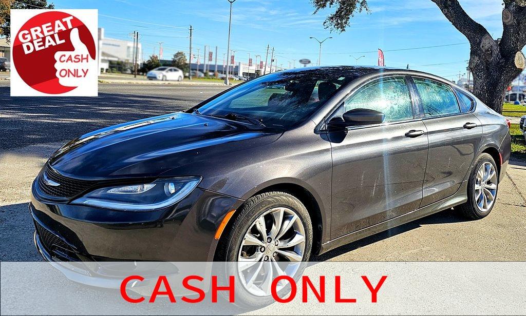 2015 Chrysler 200 - $6,999