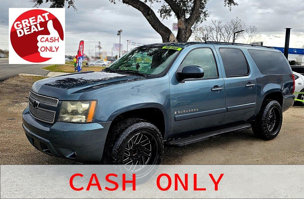 2008 Chevrolet Suburban - $7,599