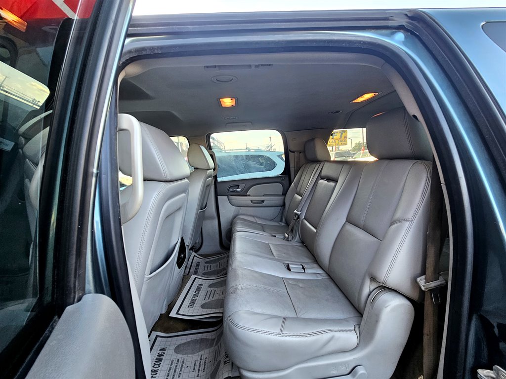 2008 Chevrolet Suburban - $7,599