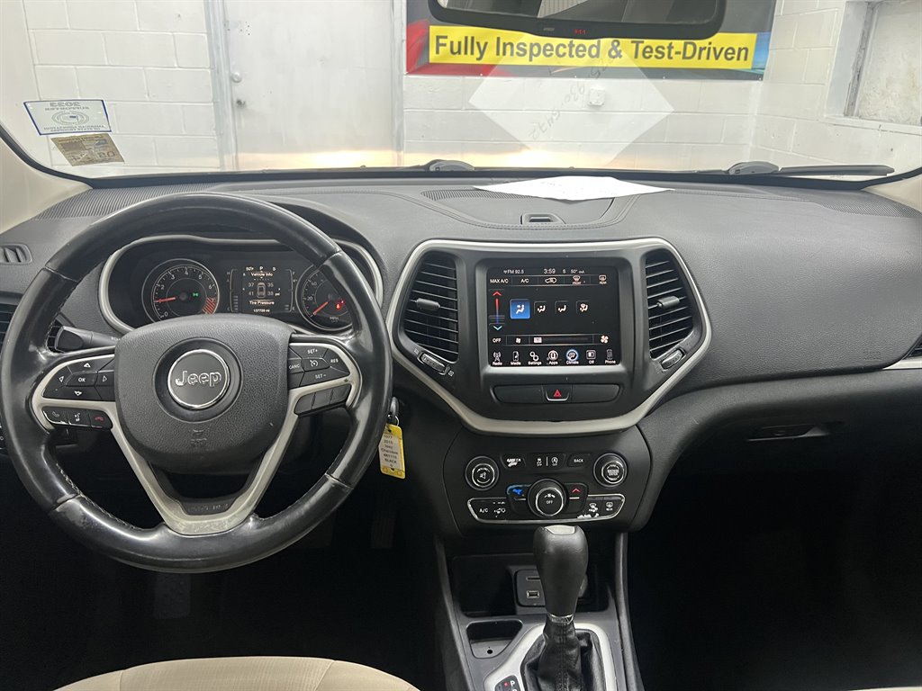 2015 Jeep Cherokee Latitude photo