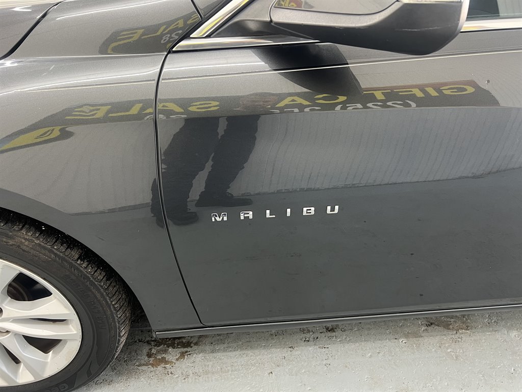 2016 Chevrolet Malibu - $8,999