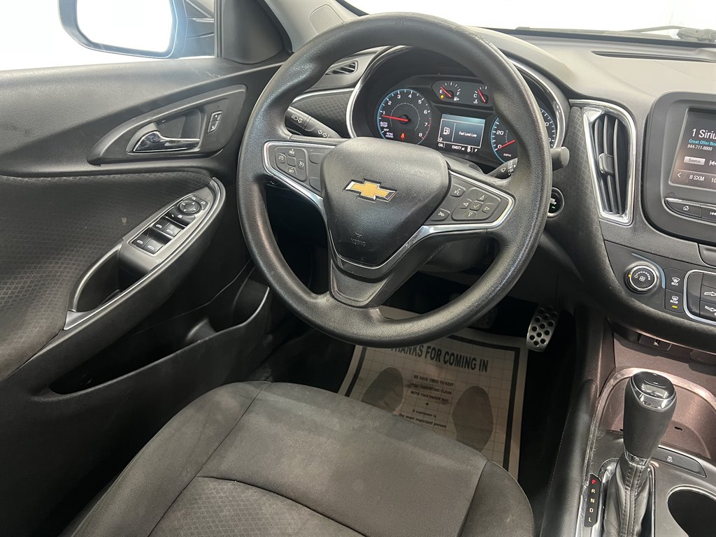 2016 Chevrolet Malibu - $8,999