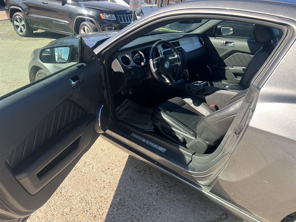 2014 Ford Mustang - $14,950