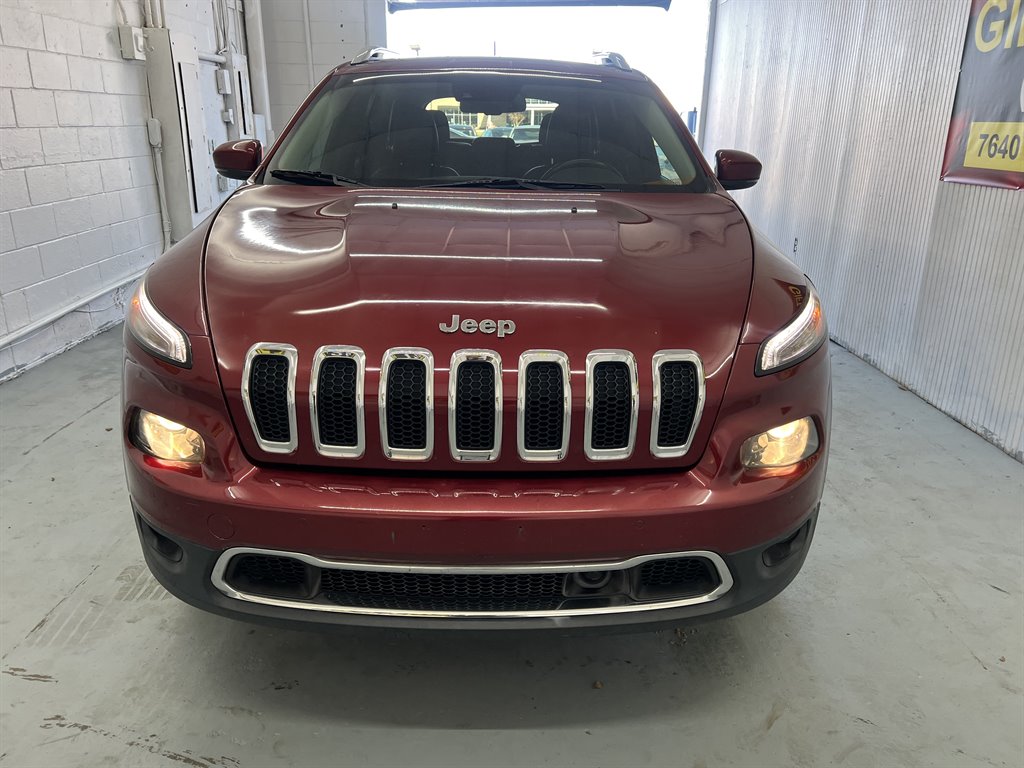 2014 Jeep Cherokee - $10,999