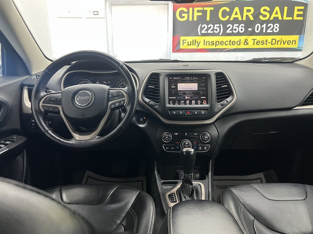 2014 Jeep Cherokee - $10,999