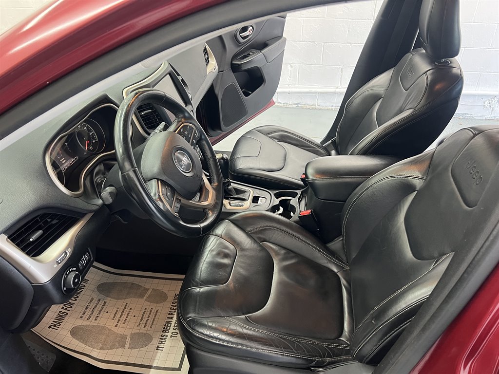 2014 Jeep Cherokee - $10,999