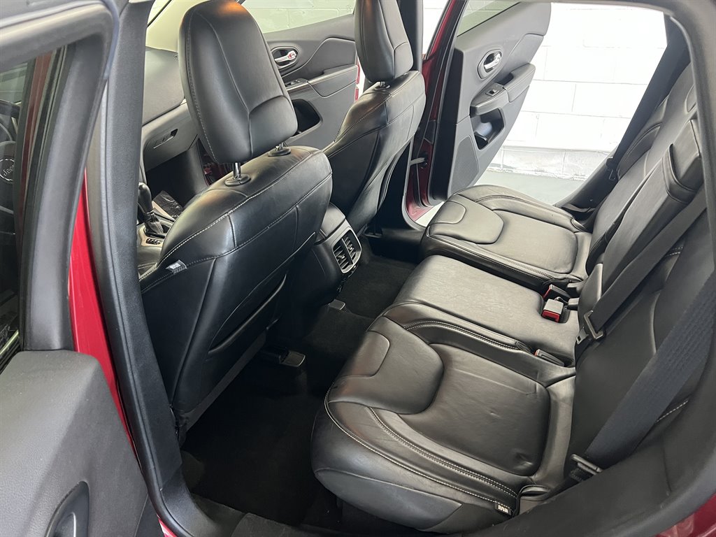 2014 Jeep Cherokee - $10,999