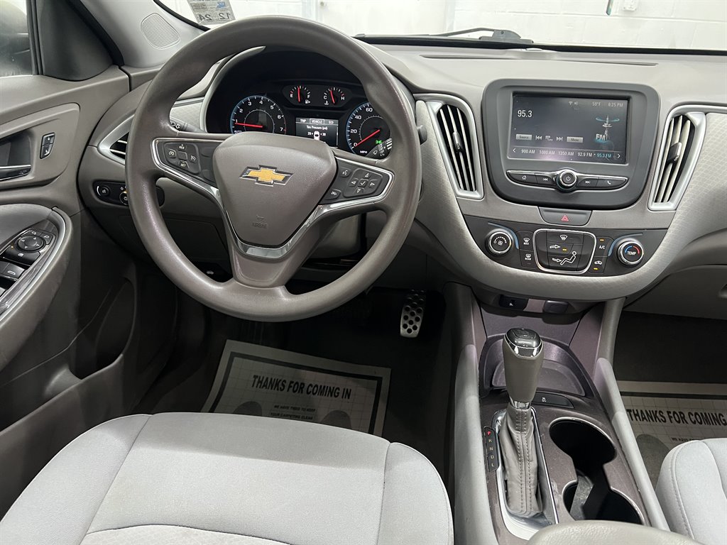 2017 Chevrolet Malibu - $10,755