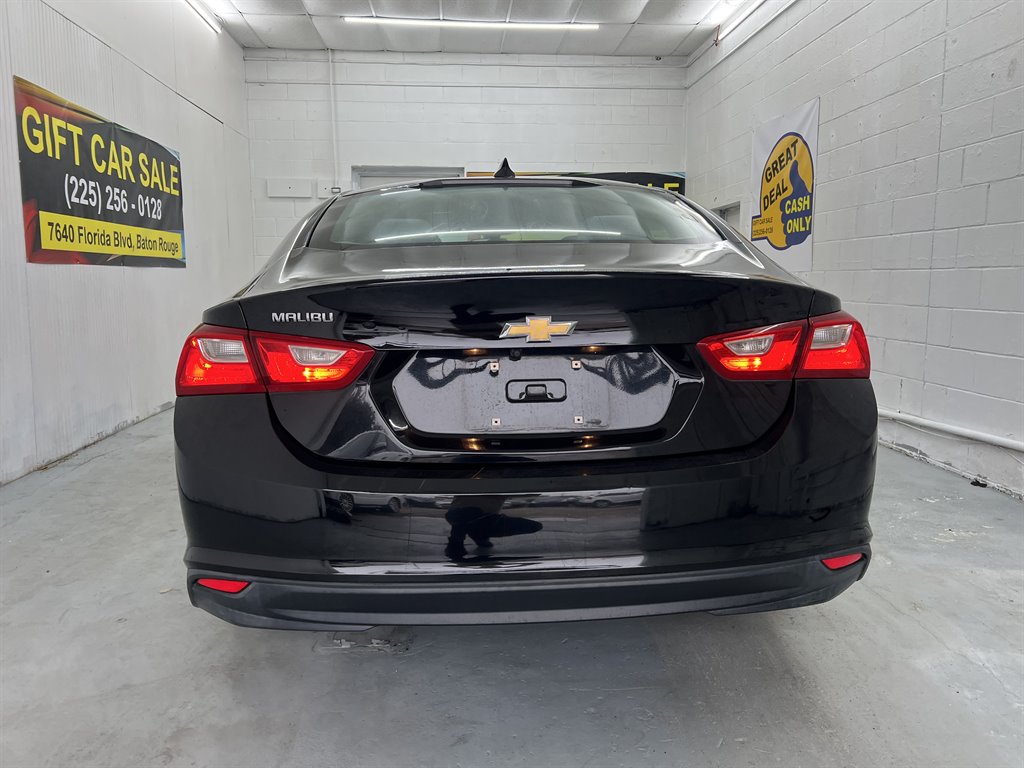 2017 Chevrolet Malibu - $10,755