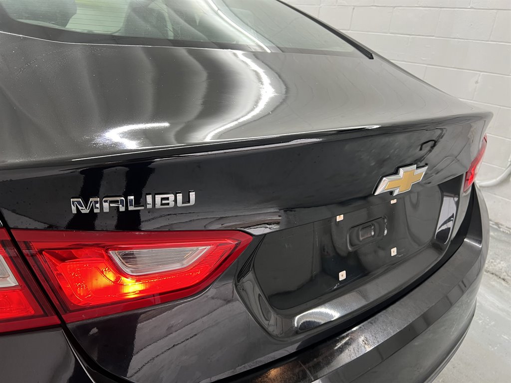 2017 Chevrolet Malibu - $10,755