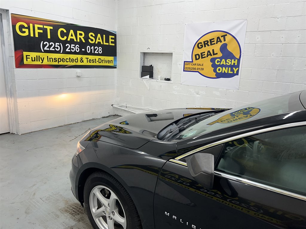 2017 Chevrolet Malibu - $10,755