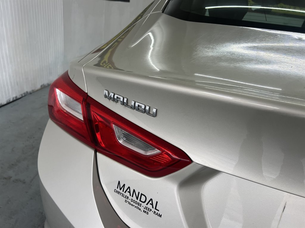 2016 Chevrolet Malibu - $7,499