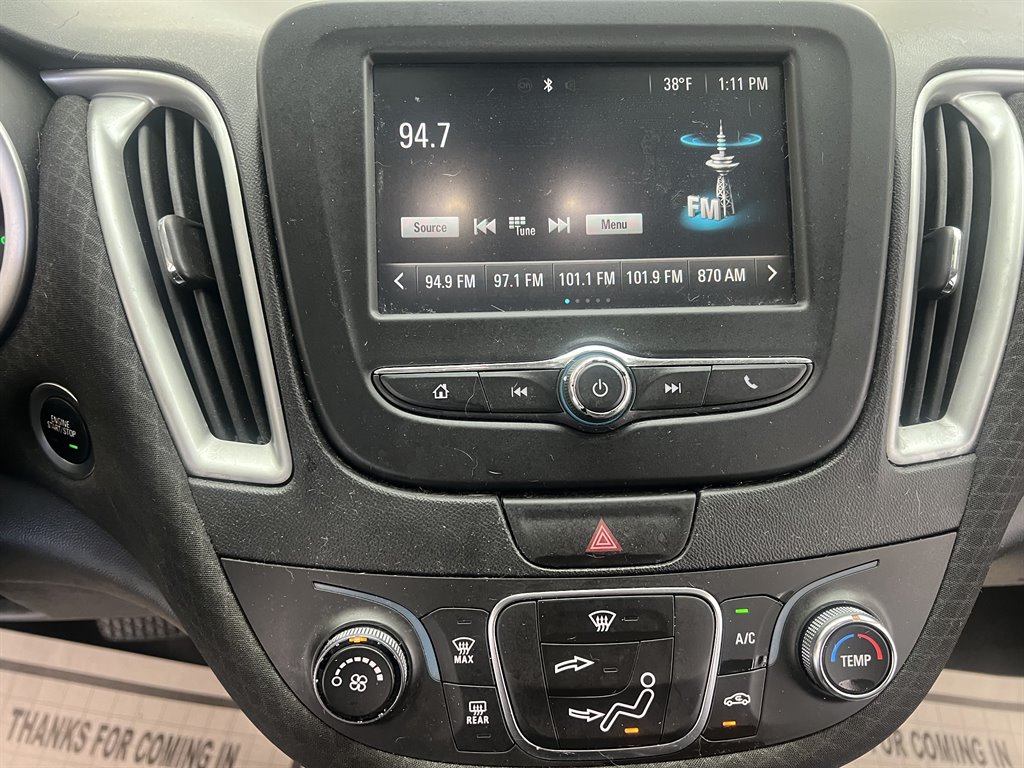 2016 Chevrolet Malibu - $8,599