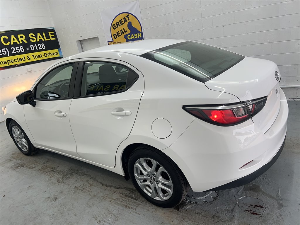 2018 Toyota Yaris iA Sedan photo