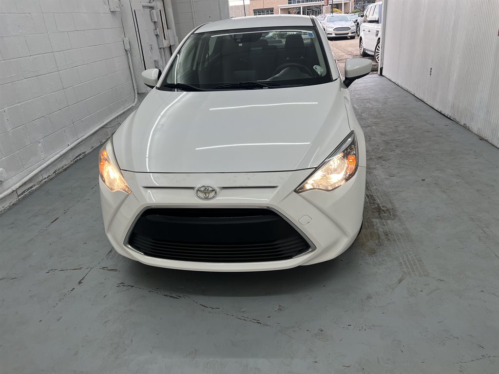 2018 Toyota Yaris iA Sedan photo