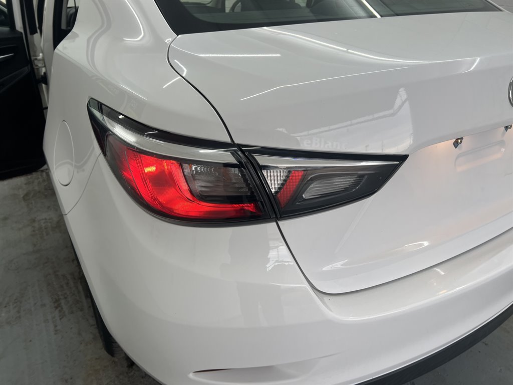 2018 Toyota Yaris iA Sedan photo