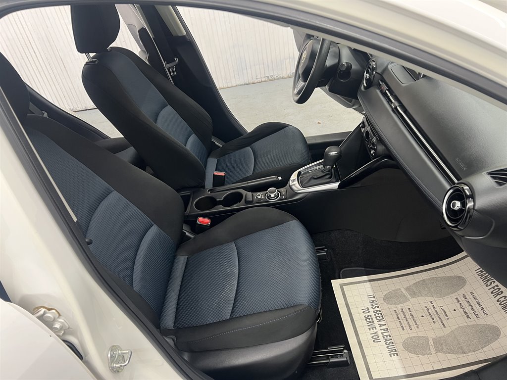 2018 Toyota Yaris iA Sedan photo