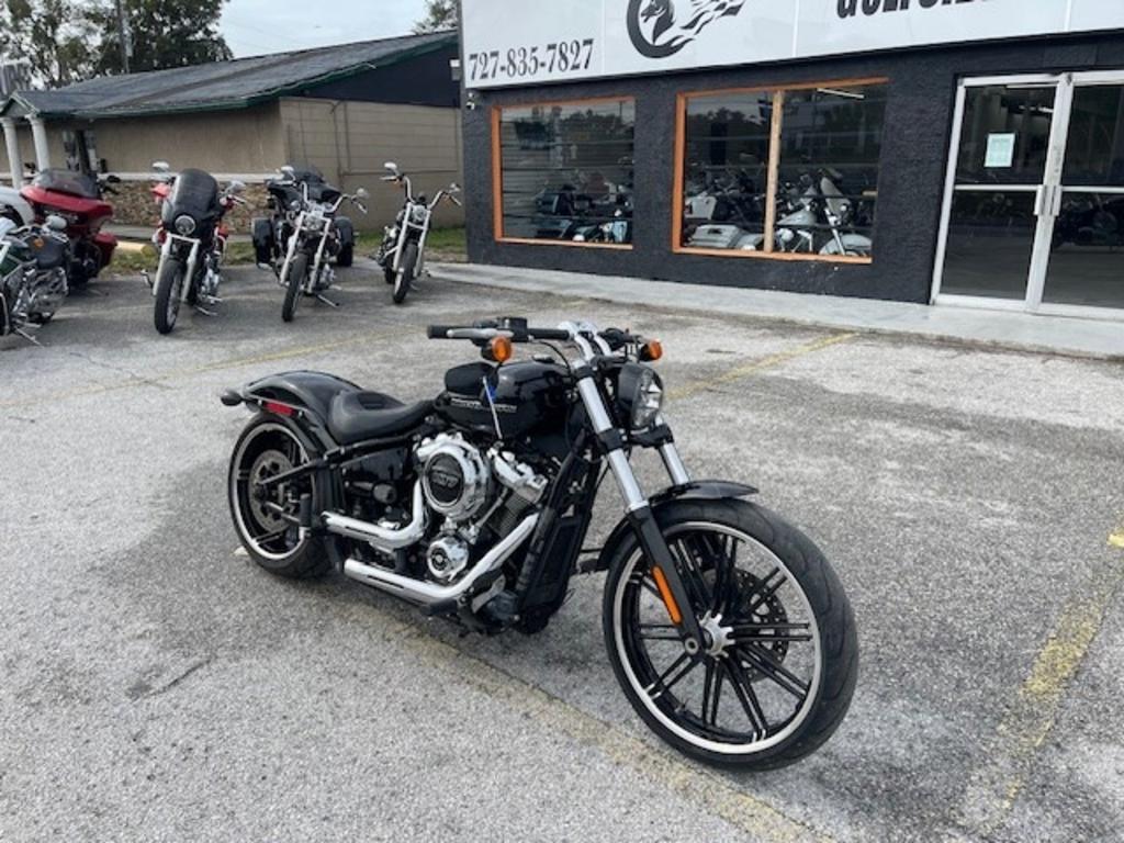 2018 Harley-Davidson Breakout FXBR photo