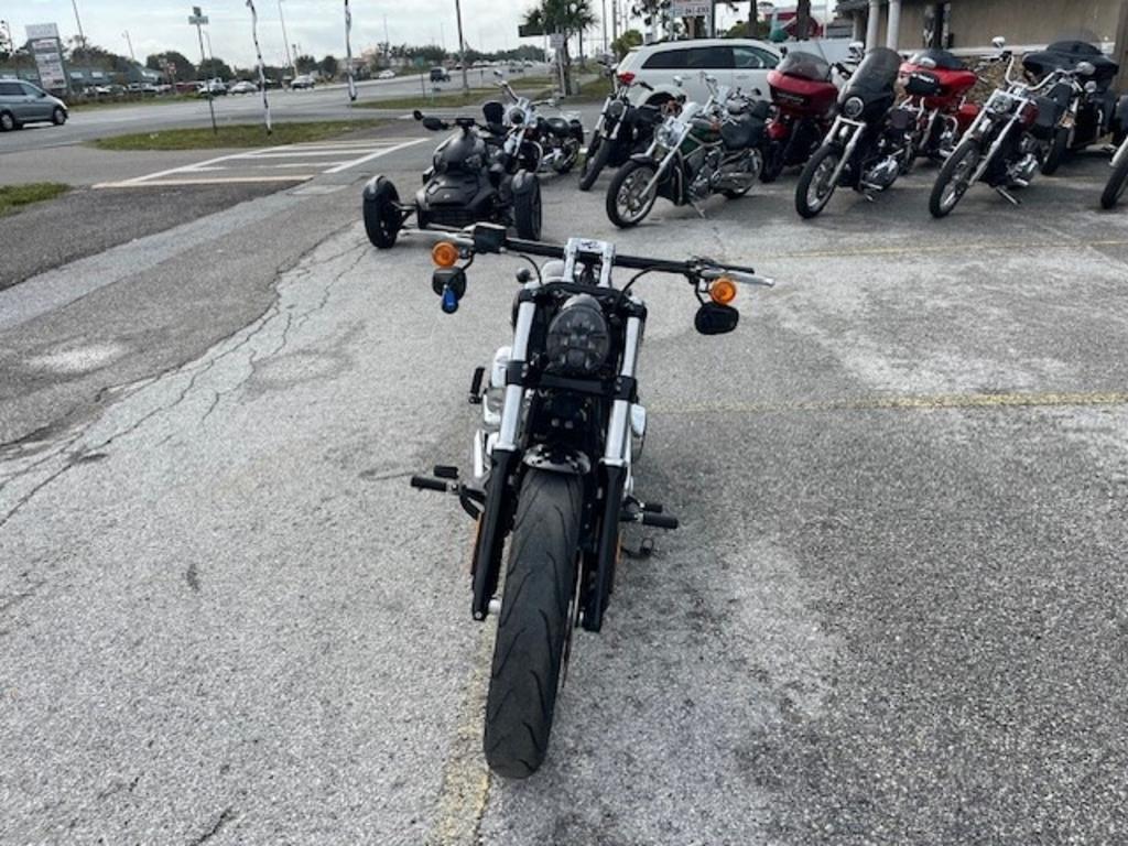 2018 Harley-Davidson Breakout FXBR photo