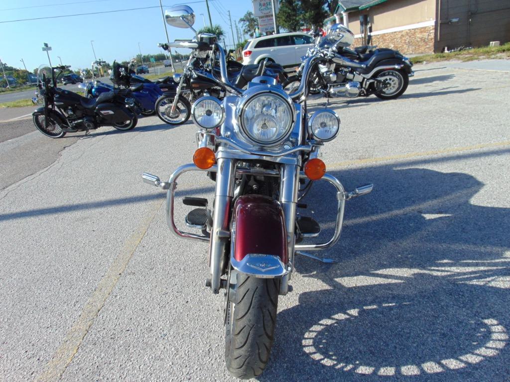 2014 Harley-Davidson Road King FLHR photo