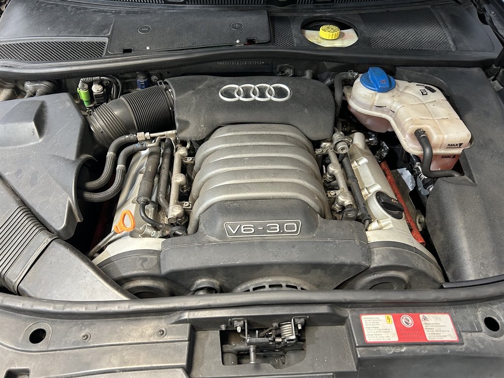 2004 Audi A6 3.0 Avant quattro photo