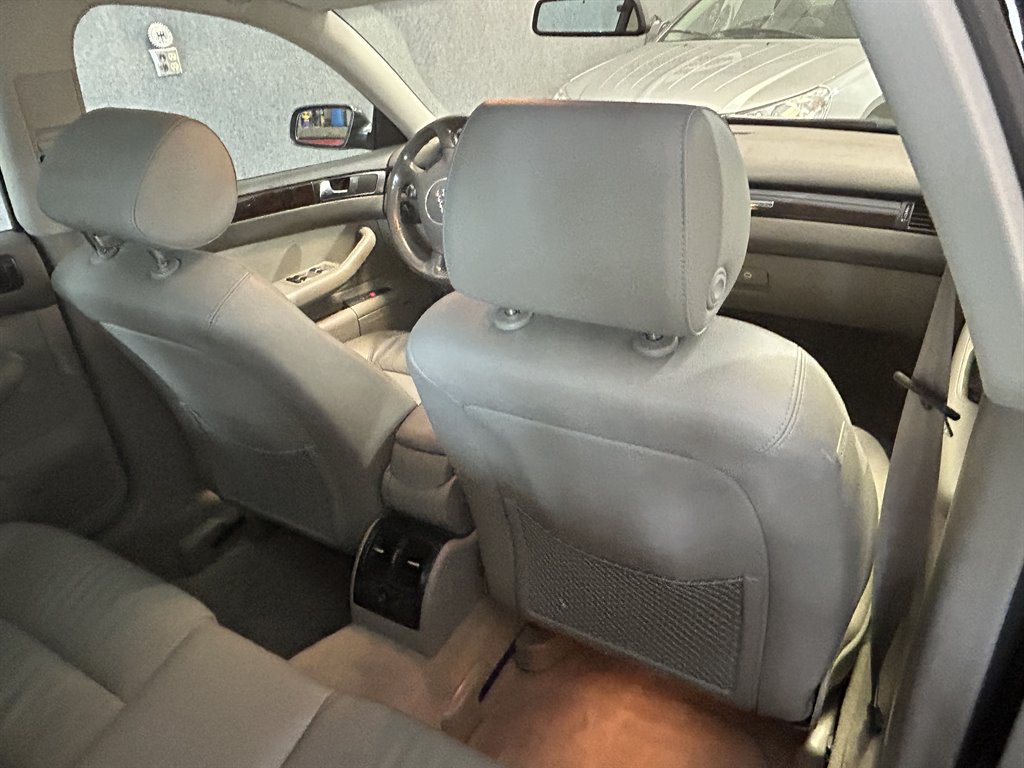 2004 Audi A6 3.0 Avant quattro photo
