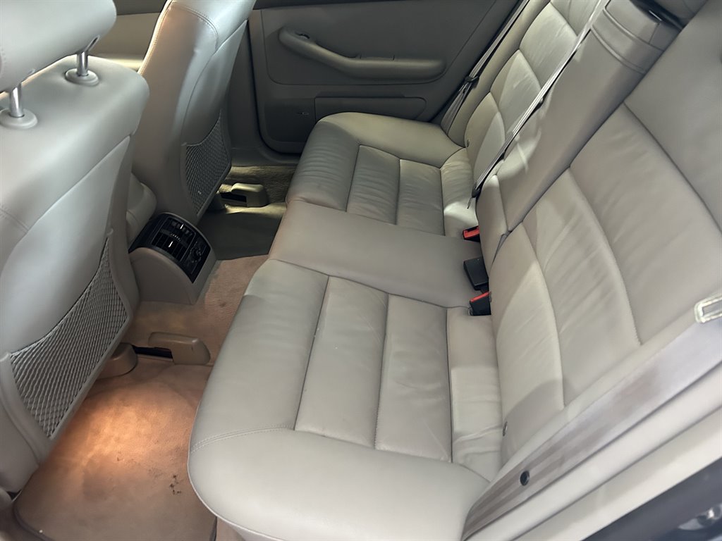 2004 Audi A6 3.0 Avant quattro photo