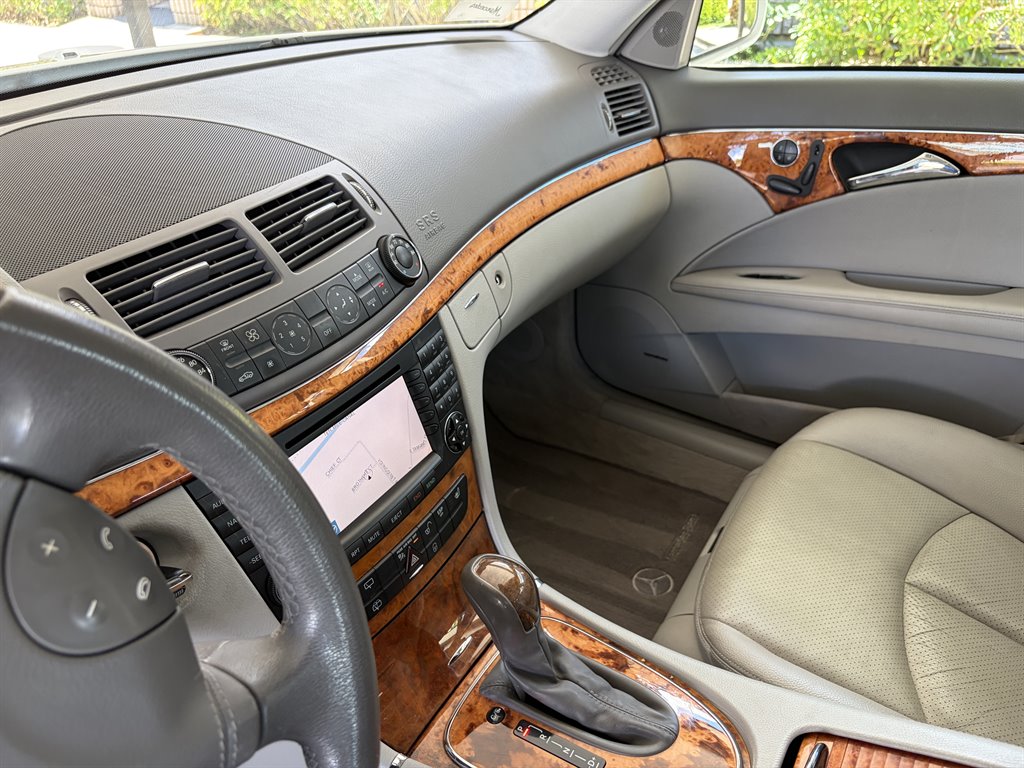 2006 Mercedes-Benz E Class - $9,775