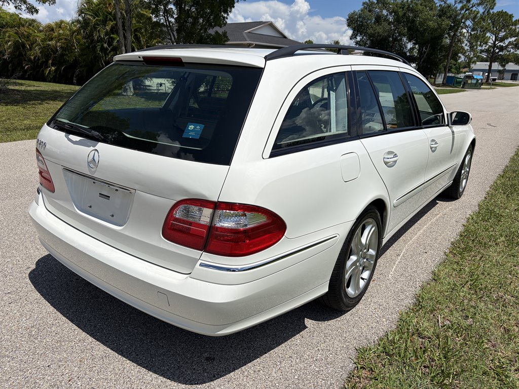 2006 Mercedes-Benz E Class - $9,775