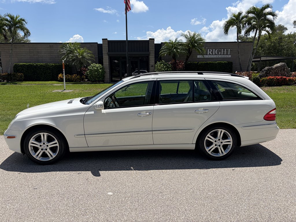 2006 Mercedes-Benz E Class - $9,775