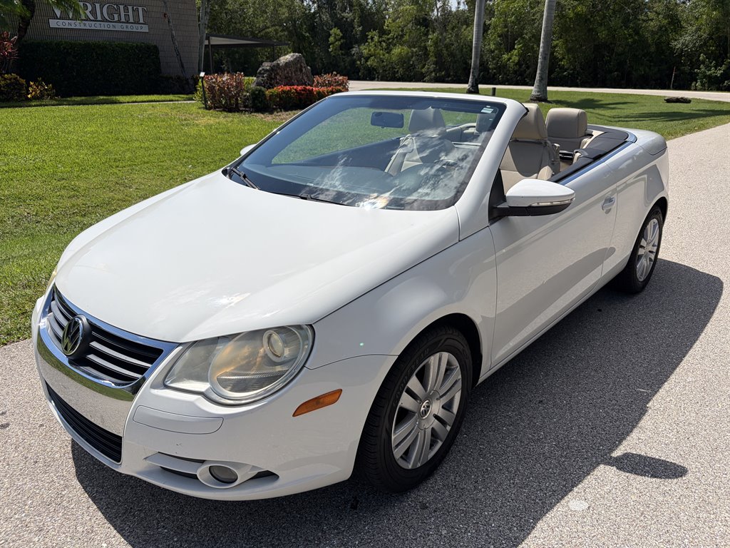 2010 Volkswagen Eos - $7,750