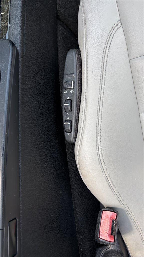 2011 Mercedes-Benz E-Class - $10,999