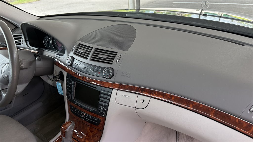 2006 Mercedes-Benz E Class - $9,500