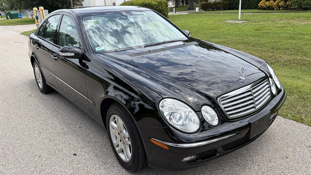 2006 Mercedes-Benz E Class - $9,500