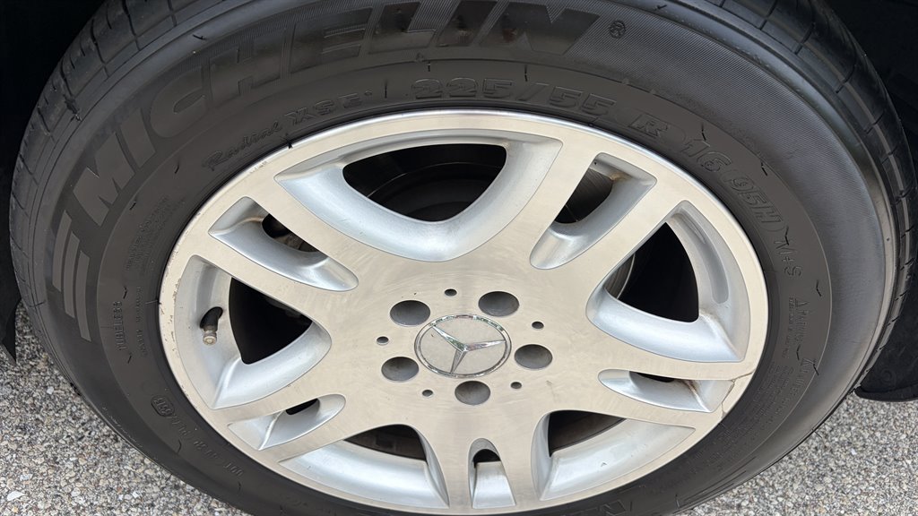 2006 Mercedes-Benz E Class - $9,500