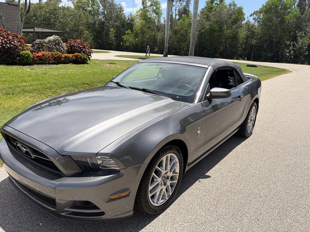 2014 Ford Mustang - $15,750