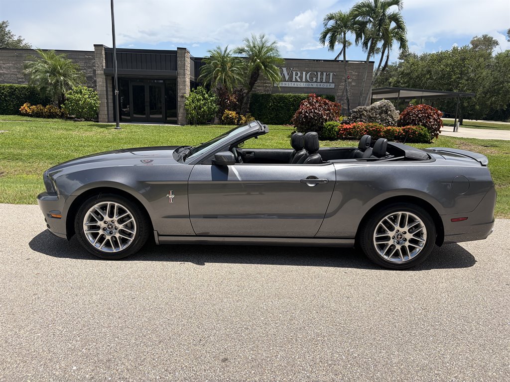 2014 Ford Mustang - $15,750
