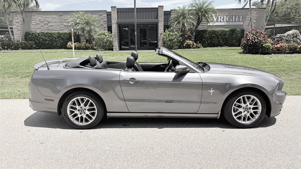 2014 Ford Mustang - $15,750