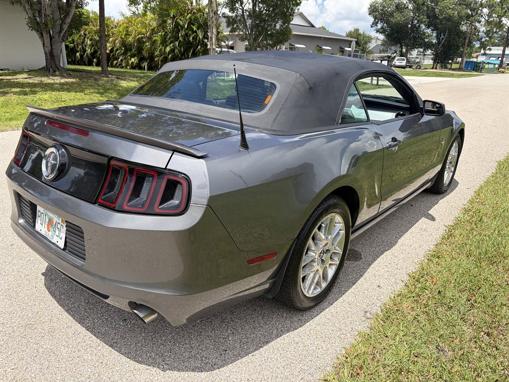 2014 Ford Mustang - $15,750