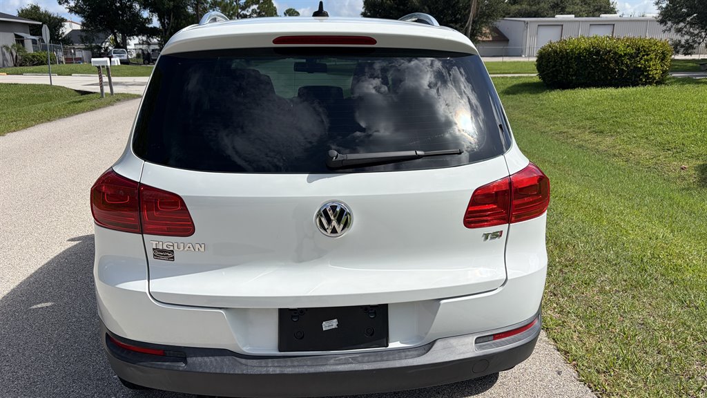 2017 Volkswagen Tiguan - $9,999
