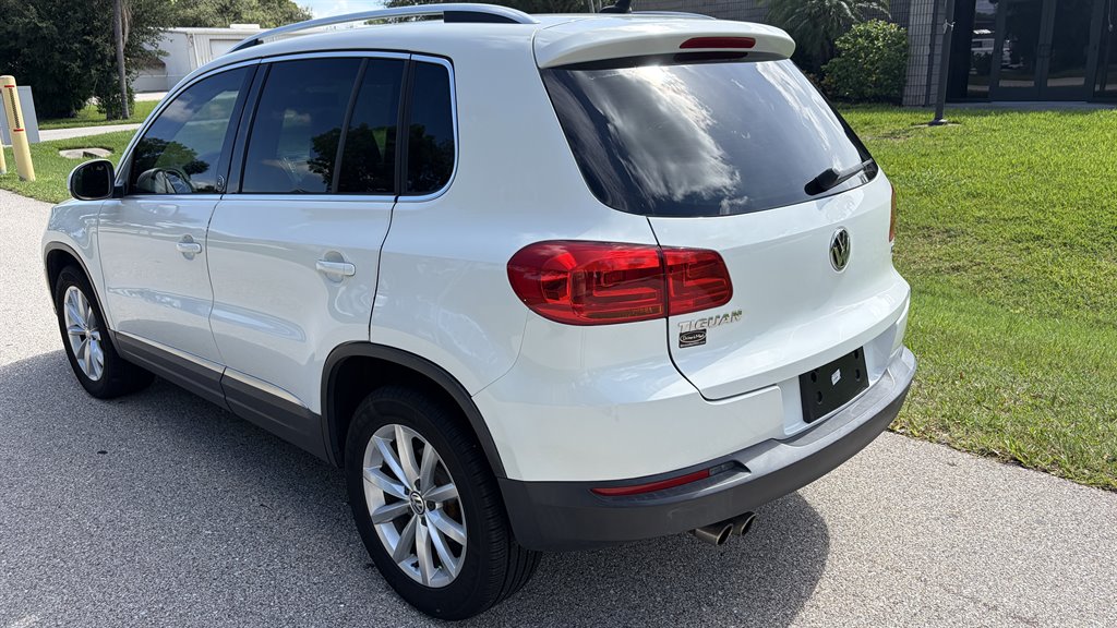 2017 Volkswagen Tiguan - $9,999