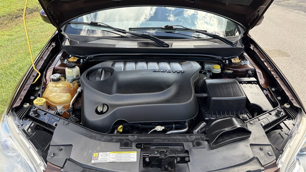 2012 Chrysler 200 - $8,999