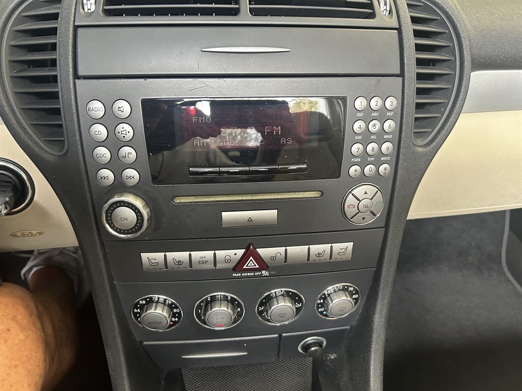 2005 Mercedes-Benz SLK-Class SLK350 photo