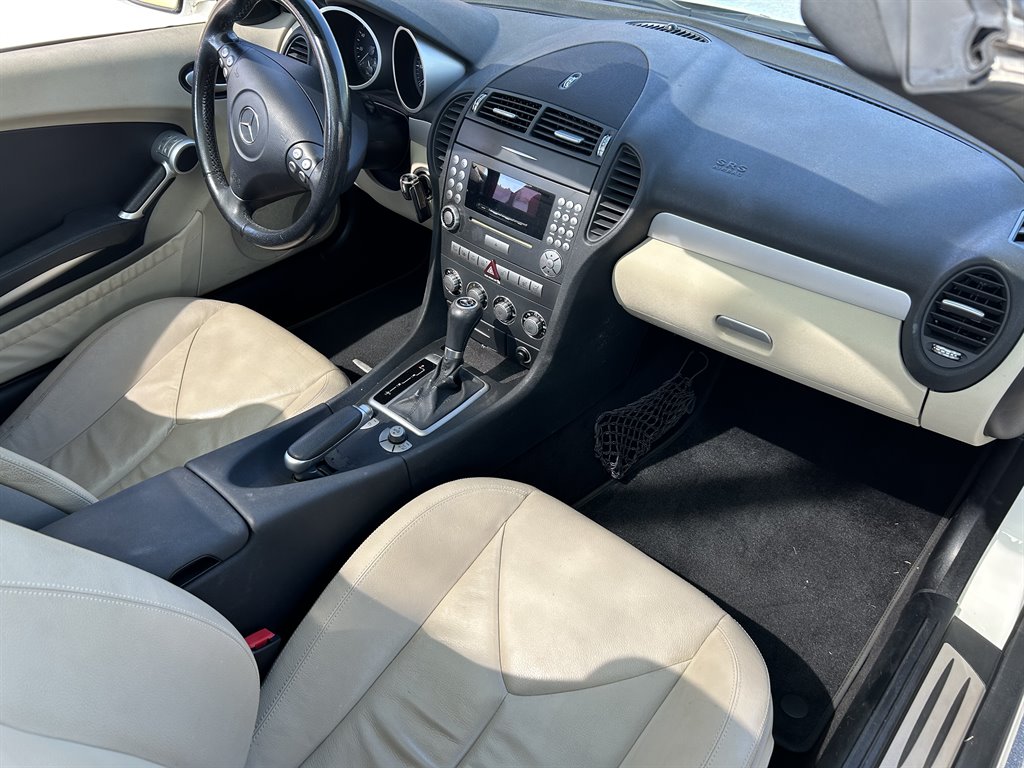 2005 Mercedes-Benz SLK-Class SLK350 photo