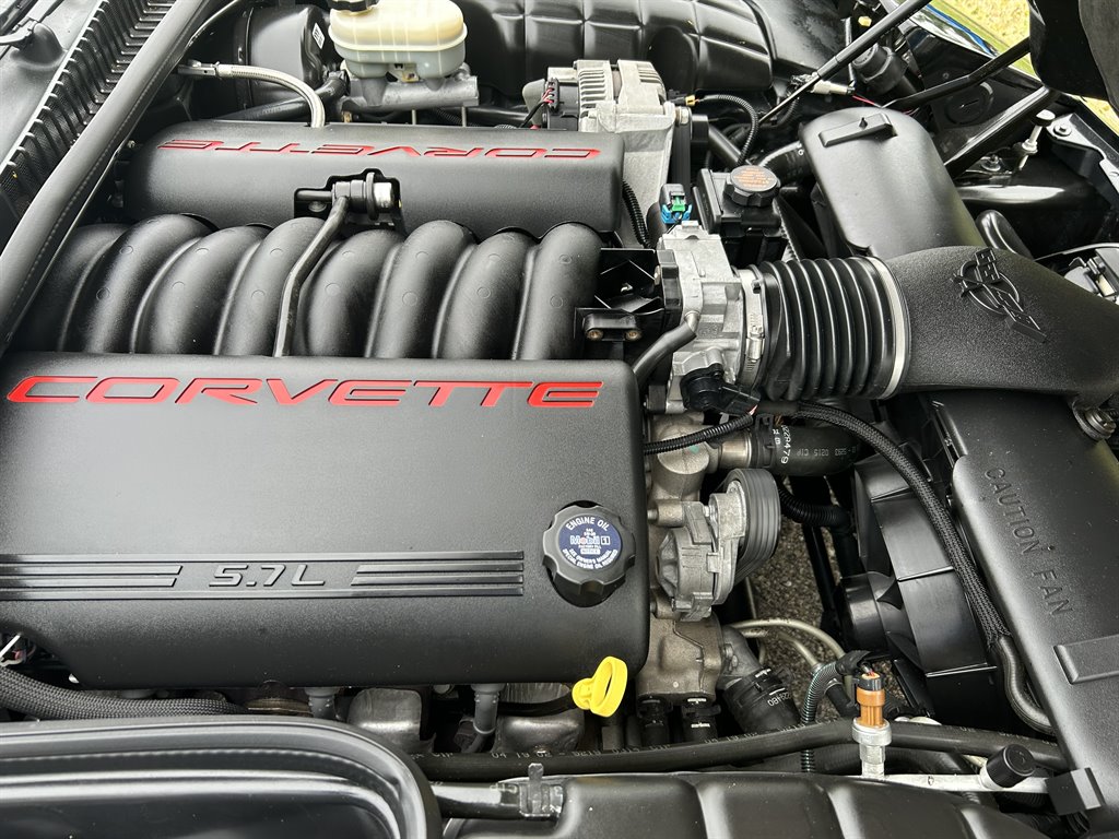 2002 CHEVROLET Corvette Convertible - $21,750