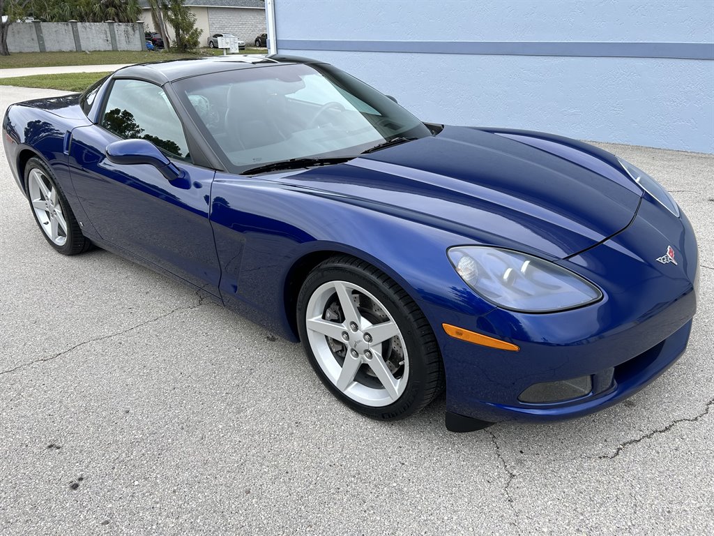 2006 CHEVROLET Corvette Coupe - $27,999